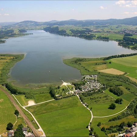 Hotel Berg Seekirchen am Wallersee Esterno foto