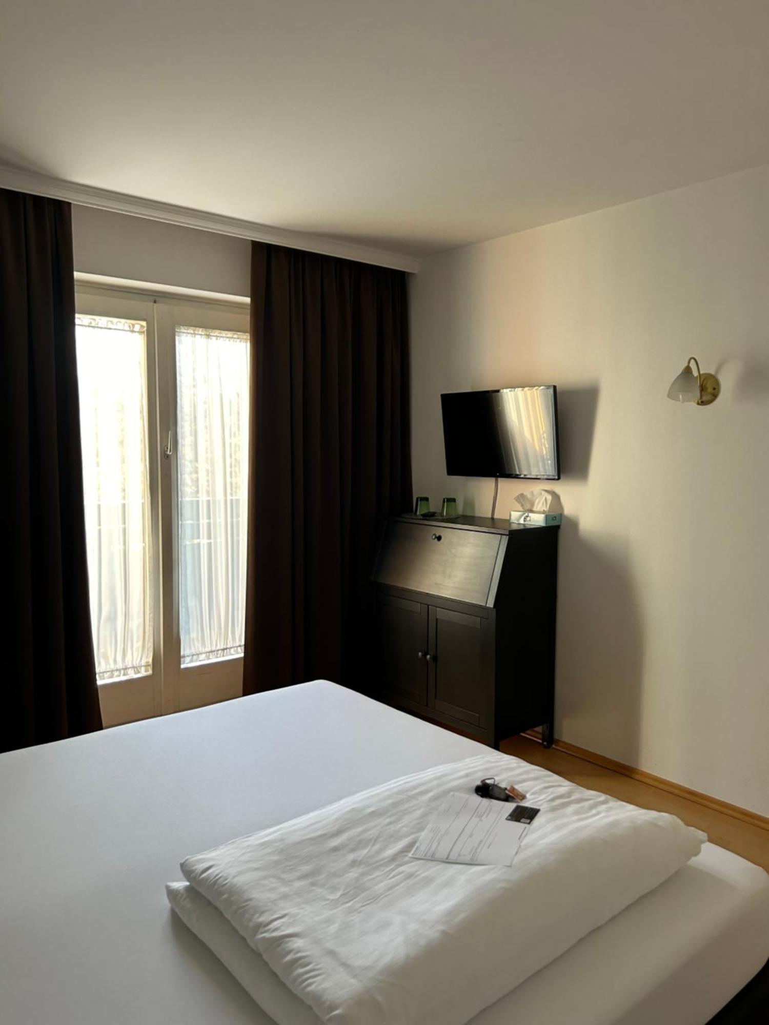 Hotel Berg Seekirchen am Wallersee Esterno foto