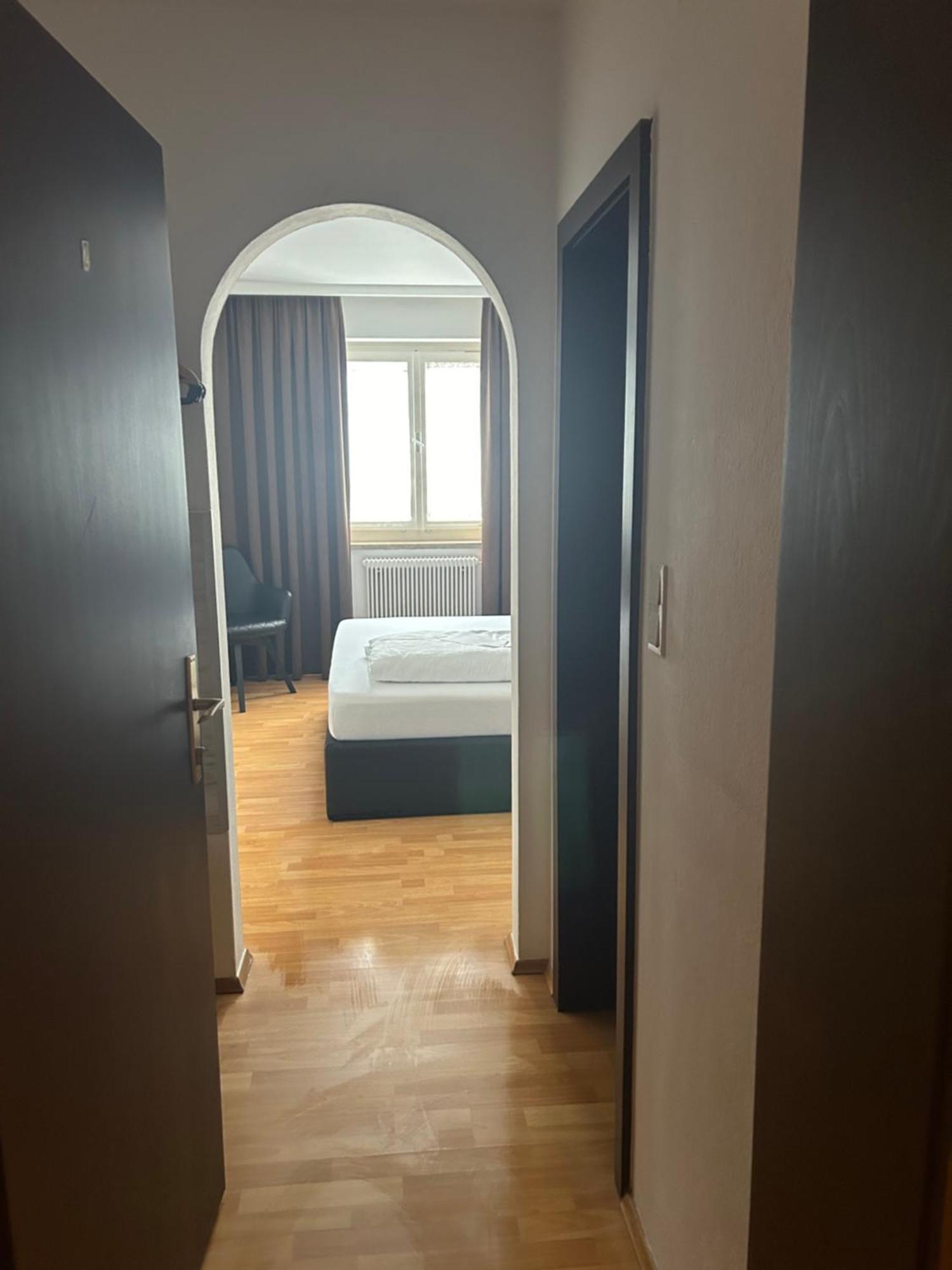 Hotel Berg Seekirchen am Wallersee Esterno foto